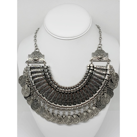 Unbranded Jewelry - Lovely Silver Aztec Bib Collar Necklace
